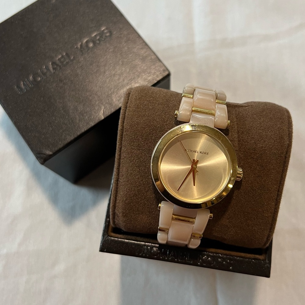 Michael Kors rose gold pale pink watch
